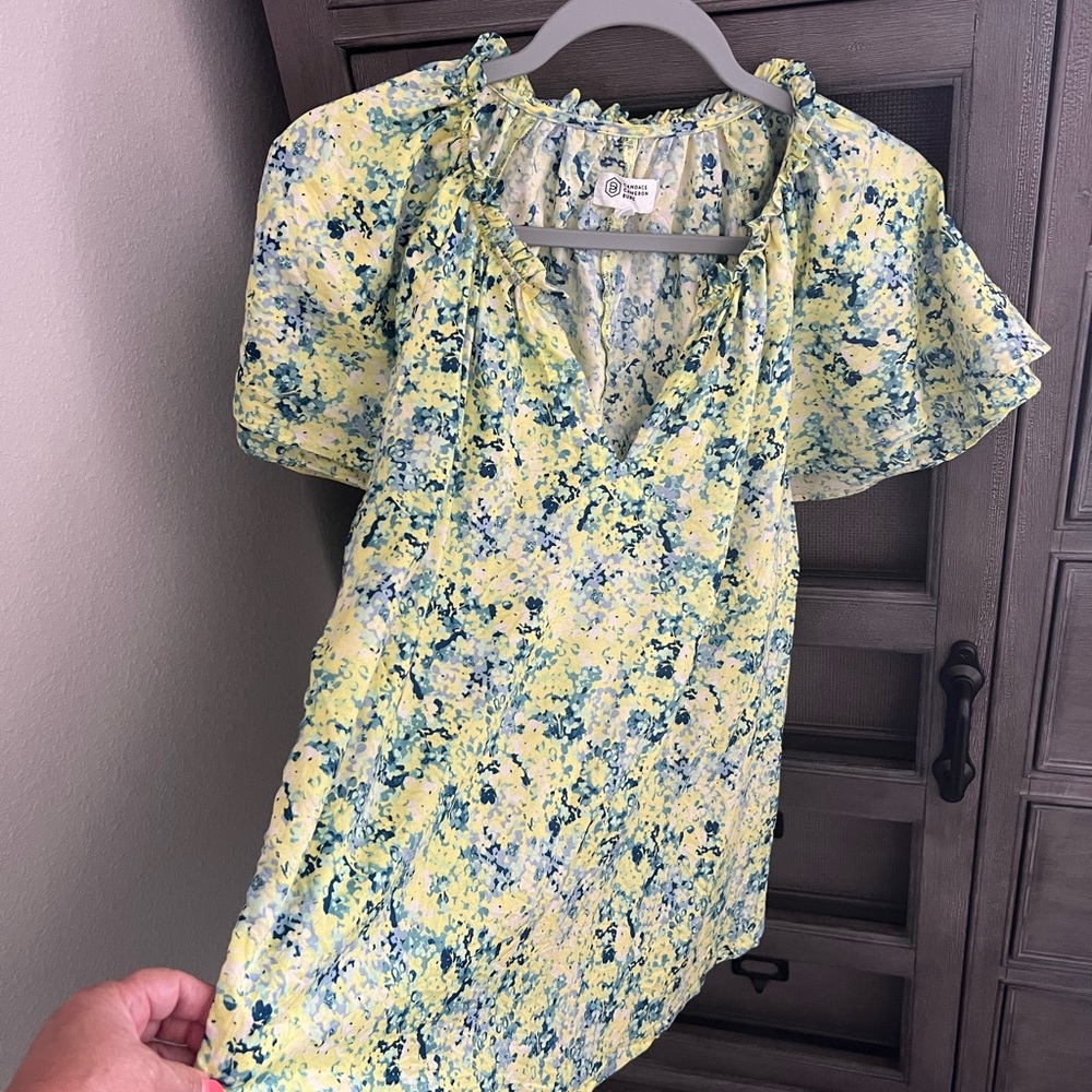 Candace Cameron Bure Blue and Yellow Floral Top